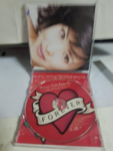 Load image into Gallery viewer, Cd japan 松田圣子 very new
